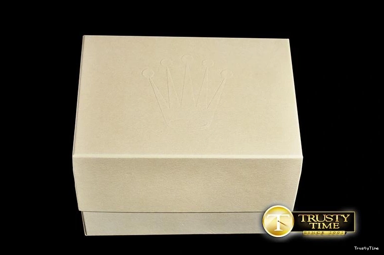 1119 Seasonal ROLBOX007 – Rolex Basel 853